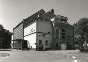 Oelsnitz/Vogtland, Adolf-Damaschke-Straße. Wahrscheinlich ehemaliges Kino (Vogtlandhalle)