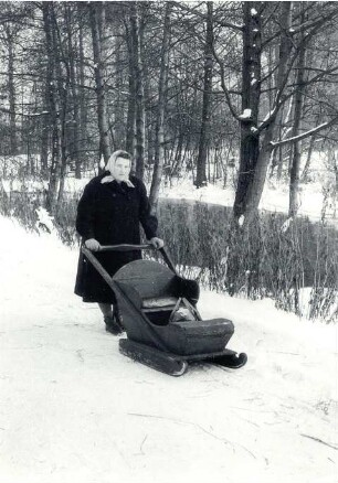 Schlitten aus Lehde : Transport und Kommunikation - auf Wasser und Eis. Ort: Lědy / Lehde. Stoßschlitten