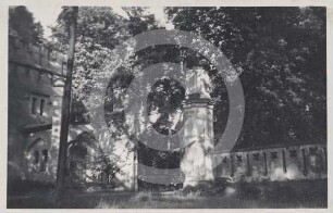 Parktor bei dem Jagdschloss Weißwasser