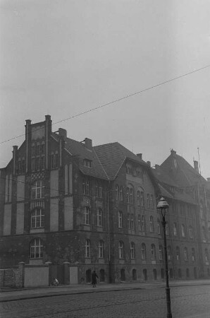Einweihung eines jüdischen Altersheimes : Außenansicht des Altersheims