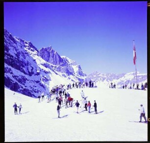 Engelberg, Trübsee: Schlange am Skilift