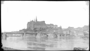 Meißen. Burgberg mit Albrechtsburg und Dom, Elbe mit Brücke