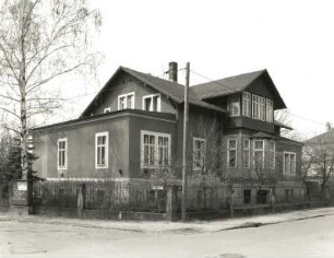 Dresden-Blasewitz, Hofmannstraße 11. Wohnhaus (1886/1900). Eckansicht mit Fassade Polenzstraße