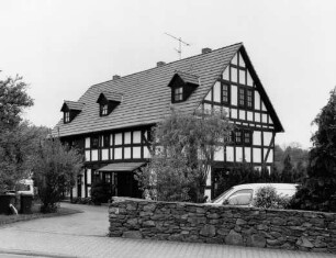 Fachwerkwohnhaus; Alsfeld, Lauterbacher Straße 19