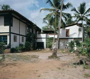 Brasilien. Salvador (Bahia). Wohnhaus und Werkstatt des Künstlers Hansen-Bahia (1915-1978). Hof