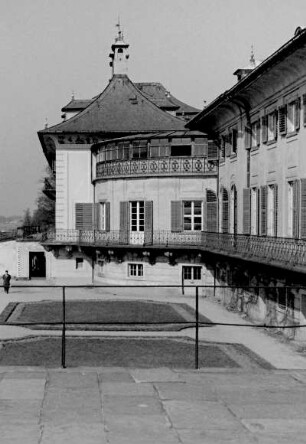 Dresden-Pillnitz, Blick auf den Portikus des Bergpalais