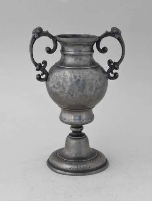 Altarvase