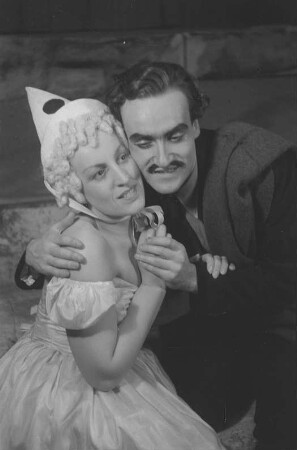 Szenenbilder aus der Oper "Der Bajazzo" von Ruggero Leoncavallo an der Deutschen Staatsoper Berlin : Rollenporträts