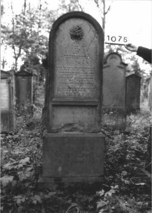 Grabstein 1075