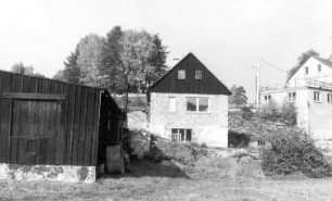 Steinigtwolmsdorf-Ringenhain. Steinmühle, ehemalige Schneidemühle (Bildmitte), zur Wohnung ausgebaut (Mahlmühle und Wohnhaus bereits abgebrochen)