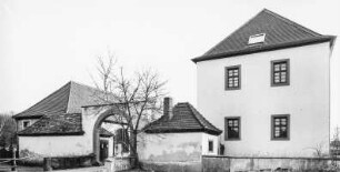 Ehem. Schlossmühle (Mühlenanlage); Heusenstamm, Im Herrngarten 2, Im Herrngarten 4