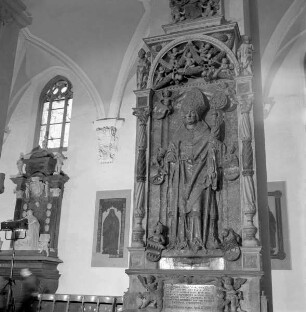 Grabmal des Bischofs Lorenz von Bibra