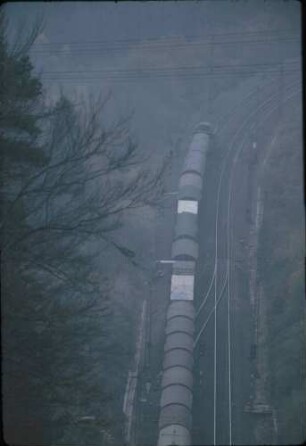 Laufach Schwarzkopftunnel Westportal Güterzug Schiebelok 194 585