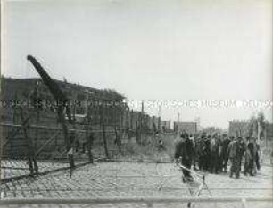 Verstärkung der Berliner Mauer am Potsdamer Platz