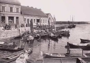 Braunsberg, Fischereihafen : Braunsberg (Braniewo/Polen). Fischereihafen. Blick gegen Wohn- und Geschäftshäuser