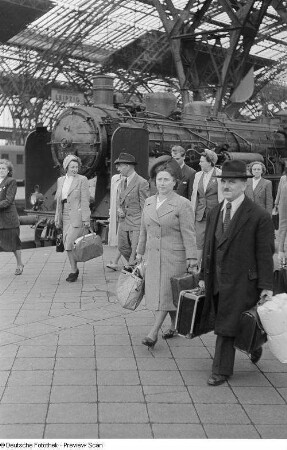 Ankunft von Händlern am Hauptbahnhof