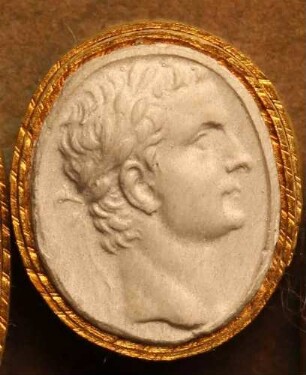 Profilbildnis des Tiberius (Daktyliothek, Das Alterthum nach Lippert und Visconti)