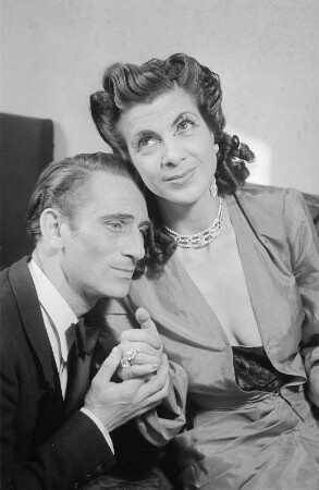 Szenenbilder aus dem Lustspiel "Axel an der Himmelstür" von Ralph Benatzky im Neuen Schauspielhaus in Berlin