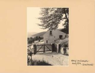 Haus Schlemmer, Heidelberg-Ziegelhausen: Einfahrt