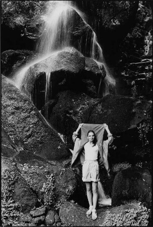 Mannequin in Freizeitbekleidung (Lichtenhainer Wasserfall, Sächsische Schweiz ?)