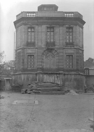 Chateau d'Eau & Hotel Morgan de Belloy