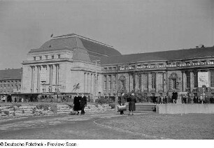 Vorderansicht des Hauptbahnhofs