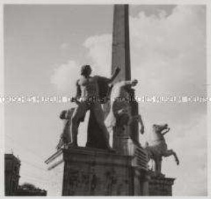 Rom, Hügel Quirinal, Plastiken der Dioskuren (Castor und Pollux)