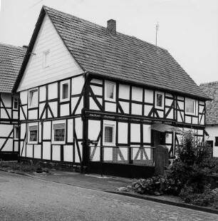 Meinhard, Werragasse 9