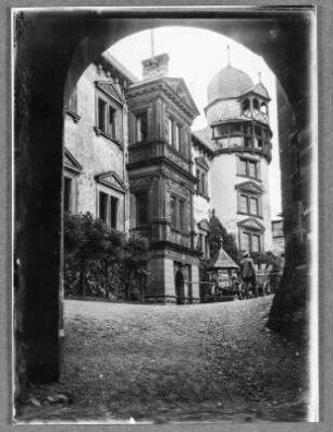 Veste Heldburg : Heldburg. Veste Heldburg, Hauptgebäude. Teilansicht des Burghofes
