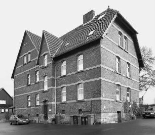 Ehem. Hostschule (Schule); Ahnatal, Schulstraße 7