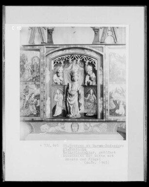 Katharinenaltar: Heilige Katharina umgeben von Engeln und Heiligen