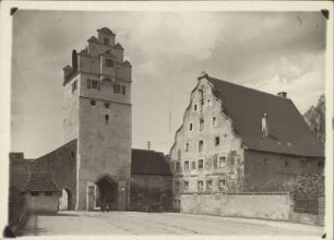 Dinkelsbühl. Nördlinger Tor und alte Stadtmühle