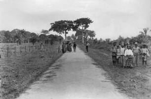 Straße in Calabar und Landmesser