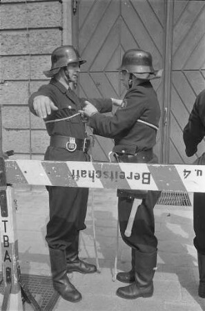 Ausbildung bei der Berufsfeuerwehr Karlsruhe.