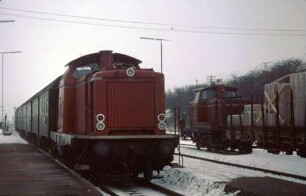 Blaufelden Lok 212 224 Nahverkehrszug CR-Lauda B4yg-Wagen