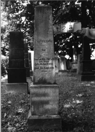 Grabstein 123 [Hahn S. 64 Grab-Nr. 113]
