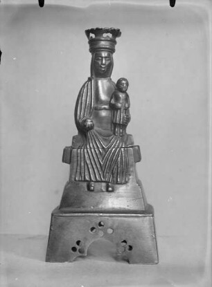 Thronende Madonna