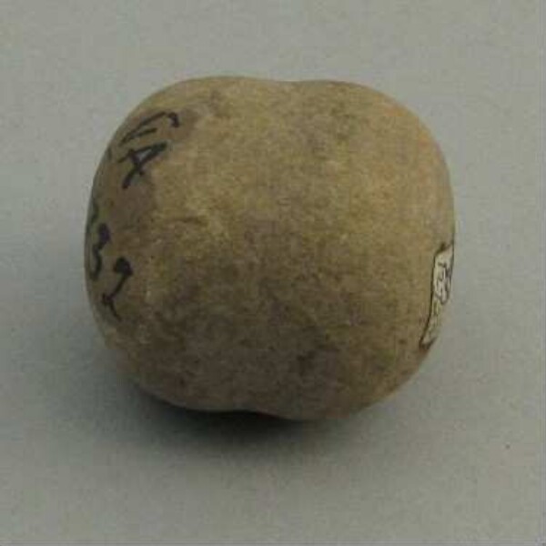 Stone bola