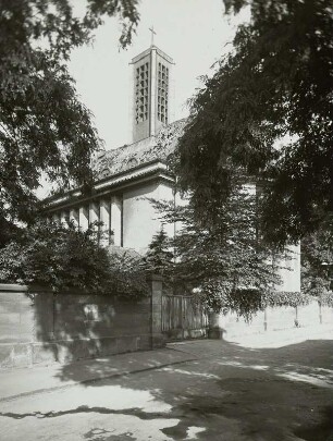 Dresden, Diakonissenhauskirche : Dresden-Neustadt. Diakonissenhauskirche (1929, W. Lossow). Ansicht von Südosten
