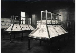 Aufstellung der Antikensammlung im Alten Museum, Antiquarium, Saal 5, Sammlung Friedrich Ludwig von Gans