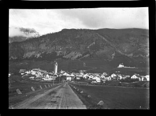 Dorf im Engadin