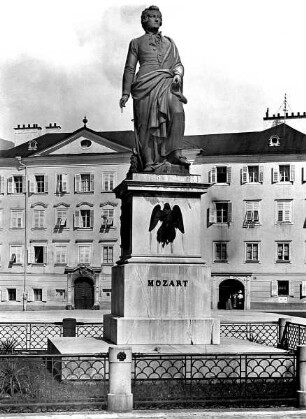 Mozartdenkmal