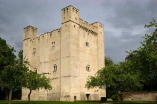 Frankreich. Basse Normandie. Orne. Chambois. Bergfried. Wehrbau. 12 Jahrhundert