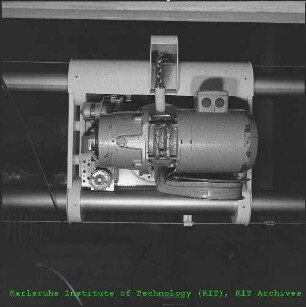 Blick auf die elektrische Kabeltrommel eines Lastmanipulators Typ EM 50