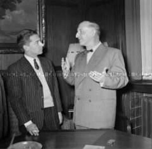 Bürgermeister Otto Suhr mit Herbert von Karajan