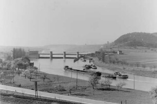 Schleuse Gundelsheim vom Unterwasser