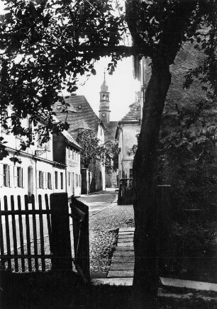 Neustadt in Sachsen, Malzgasse : Neustadt in Sachsen, Malzgasse. Blick zum Rathaus.