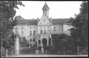Waldenburg. Schloss