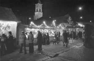 6. Karlsruher Weihnachtsmarkt (Christkindlesmarkt) auf dem Marktplatz