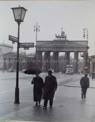 Brandenburger Tor vom Pariser Platz aus gesehen